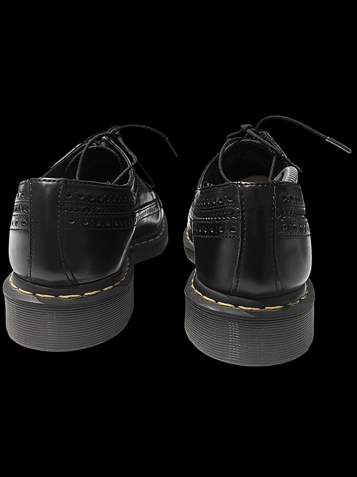 Dr. Martens brogues 43